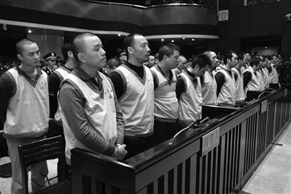 參加黑社會(huì)性質(zhì)組織罪的認(rèn)定需謹(jǐn)慎